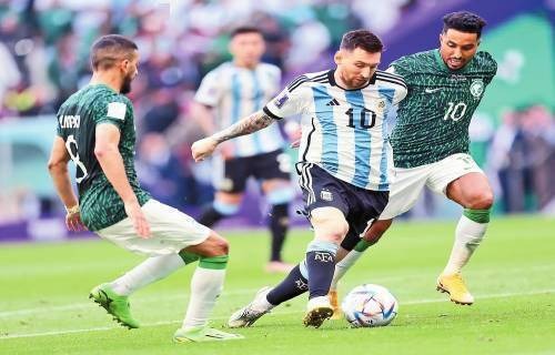 辉哥让你四分钟看懂皇马为什么输的那么狼狈